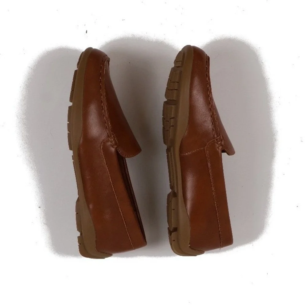 Kenneth Cole Reaction Jason Venetian Loafer Cognac Brown Kids Size 1 NWT
